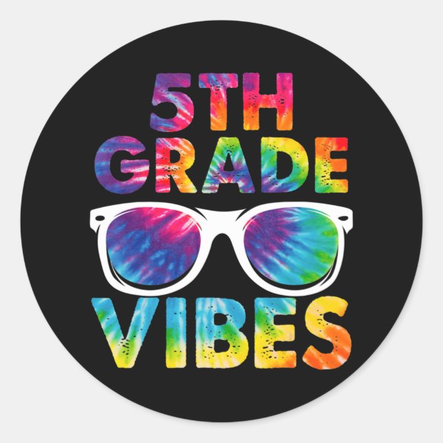 Sticker Rond Retour À L'École Vibes De 5E Année Tie Dye Cinquiè (Devant)