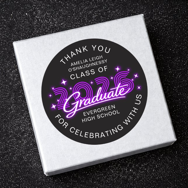 Sticker Rond Retro 80s Neon Purple Graduation Thank You (Créateur téléchargé)