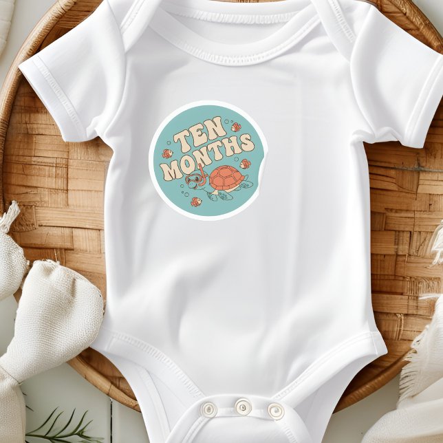 Sticker Rond Retro Boho Sea Turtle Baby Ten Months Milestone (Créateur téléchargé)