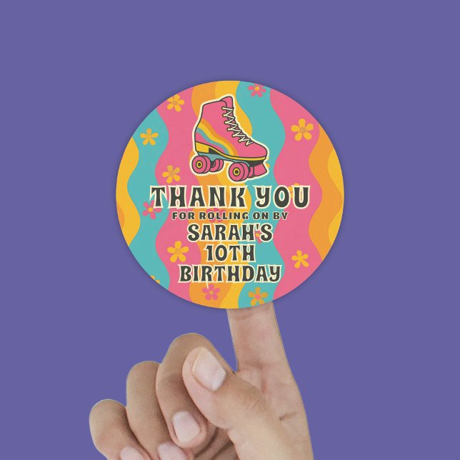 Sticker Rond Retro Roller Skating Girl Anniversaire Merci de fê (Retro Roller Skating Girl Birthday Party Thank You Classic Round Sticker
)