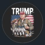 Sticker Rond Retro Trump Chasse Canard Bonjour Chasse Saison No<br><div class="desc">Retro Trump Chasse Canard Bonjour Chasse Saison Nous Drapeau</div>