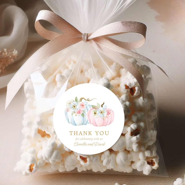 Sticker Rond Révélation Citrouille de l'automne (Fall Girl and boy Twins Baby Shower round sticker)