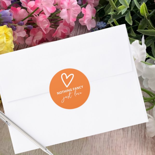 Sticker Rond Rien De Fancy Just Love Retro Mariage (Nothing Fancy Just Love Groovy 70s Wedding Classic Round Stickers from Ricaso. Fun colorful & bold)