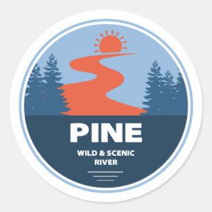 Sticker Rond Rivière Pittoresque Et Sauvage De Pins