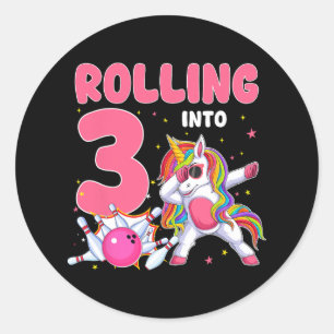 Sticker Rond Rolling Into 3 3e anniversaire Unicorn Bowling 3 a
