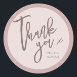 Sticker Rond Rose de calligraphie simple Merci d'or Mariage<br><div class="desc">Un autocollant unique et élégant pour mariage. Dites merci à vos invités avec ce style de design romantique, avec un script de calligraphie branché. Customisez facilement.</div>