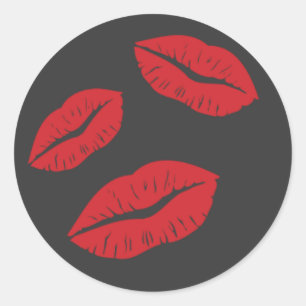 STICKER ROND ROUGE EMO GRIS LÈVRES KISSES LIPSTICK TROIS LOVE F