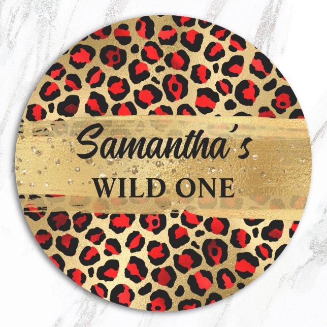 Sticker Rond Rouge et Or Feuille de Léopard Wild One (Red and Gold Foil Leopard Wild One Classic Round Sticker)