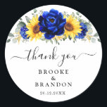 Sticker Rond Royal Blue Rustic Tournesol Moderne Floral Mariage<br><div class="desc">Mariage campagnard rustique élégant et moderne merci autocollant comprend tournesol jaune vif, pivoines bleues royales, souffle bébé, cadre floral gypsophila / couronne avec feuilles eucalyptus. S'il vous plaît trouver d'autres modèles et variantes de mon magasin "blissweddingpaperie". Et n'hésitez pas à me contacter pour plus de personnalisation ou de correspondance d'articles....</div>