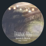 Sticker Rond Rustic Woods Enchanted Forest & Lumières Mariage<br><div class="desc">Bois Rustique Enchanted Forêt & Lumières Mariage Faveur Stickers. Éléments correspondants disponibles. Personnaliser pour tout événement.</div>