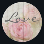 Sticker Rond Rustique Chic Roses Roses Roses Roses Vintages Aim<br><div class="desc">Une façon parfaite d'ajouter l'amour à toute célébration ou papeterie. Ce joli autocollant rustique chic présente des roses roses vintages sur des planches de bois. Idéal pour sceller des invitations à un mariage rustique chic, des invitations à un mariage de grange ou même des invitations à un mariage de jardin....</div>
