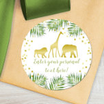 Sticker Rond Safari Baby shower Gold<br><div class="desc">Ce design autocollant est dans notre thème de baby shower safari en or et vert, avec des animaux faux or accentués par des points d'or et des branches de palmiers tropicaux. Cliquez sur le bouton personnaliser si vous souhaitez déplacer/mettre à l'échelle les images et modifier le texte ! Des variantes...</div>