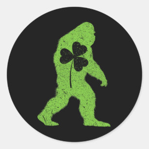 Sticker Rond Saint Patrick's Day Shamrock de pieds Bigfoot Homm