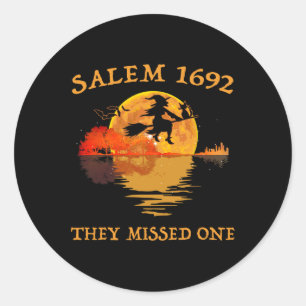 Sticker Rond Salem 1692 Ils Ont Manqué Une Sorcière Riding Sall
