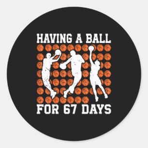 Sticker Rond S'amuser pendant 67 jours Joueur de basket-ball Ét