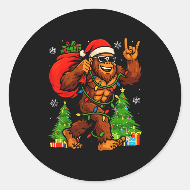 Sticker Rond Santa Bigfoot Christmas Tree Xmas Lights Funny Sas (Devant)