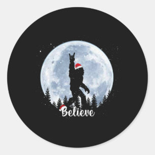 Sticker Rond Santa Bigfoot Noël Rock Roll Sasquatch Croire
