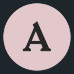 Sticker Rond Sceau d'enveloppe monographique personnalisée<br><div class="desc">Il s'agit de monogrammes magnifiquement imprimés personnalisés qui peuvent être customisés pour votre journée spéciale. Il est préférable pour les invitations de mariage, les cartes RSVP et d'autres produits qui correspondent à ce design.</div>