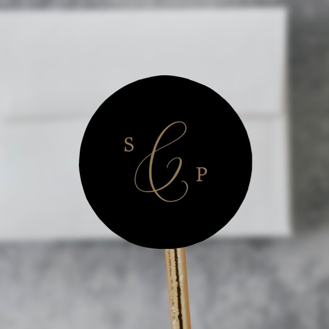 Sticker Rond Sceau Mariage d'enveloppe de Monogramme noir en or (Créateur téléchargé)