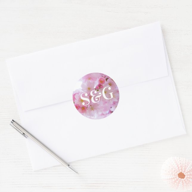 Sticker Rond Sceaux de cerisier rose avec initiales (Enveloppe)