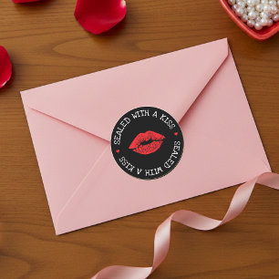 Sticker Rond Scellé avec un Baiser Lip Rouge et Noir pour la Sa