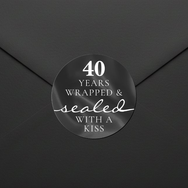Sticker Rond Scellé avec un baiser Noir 40e anniversaire (Créateur téléchargé)