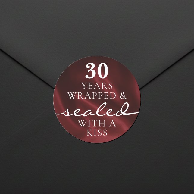 Sticker Rond Scellé avec un Baiser Rouge 30e Anniversaire (Créateur téléchargé)