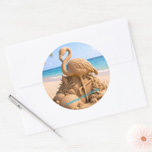 Sticker Rond Sculpture de sable de flamant rose sur une plage t