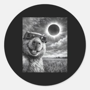 Sticker Rond Selfie de capybara drôle animal éclipse solaire gr