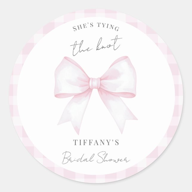 Sticker Rond She's Tying The Knot Pink Blush Bow Bridal Shower (Devant)