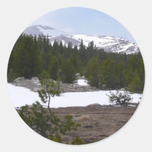 Sticker Rond Sierra Nevada Montagnes et neige à Yosemite