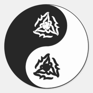 Sticker Rond Signe du yin et du yang en noir et blanc