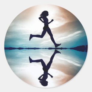 Sticker Rond silhouette d'une fillette en course