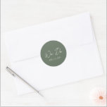 Sticker Rond Simple mariage moderne vert olive<br><div class="desc">Autocollants de mariage élégants avec une mise en page simple et minimale avec "Nous faisons" dans une typographie de script contemporain. Un design classique avec une touche moderne.</div>
