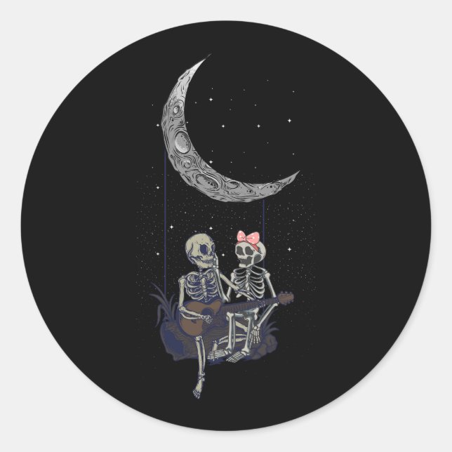 Sticker Rond Skeleton Couple Moon Swing Jouer Guitare Hallowee (Devant)