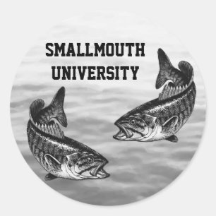 Sticker Rond Smallmouth University - Bass Fishing