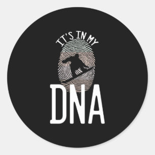Sticker Rond Snowboard Il Est Dans Mon ADN