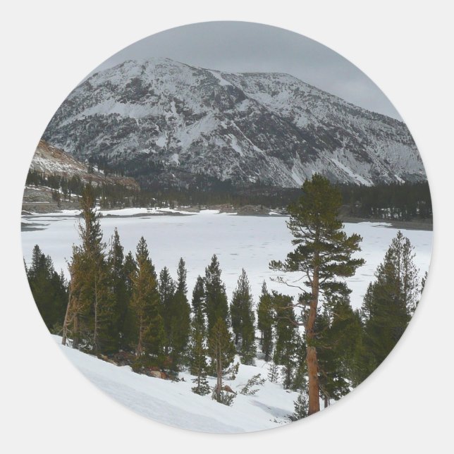 Sticker Rond Snowy Ellery Lake California Paysage hivernal (Devant)