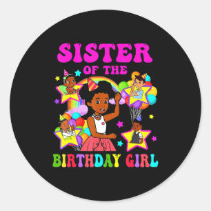 Sticker Rond Sœur de la fille fêtant son anniversaire poupée ro