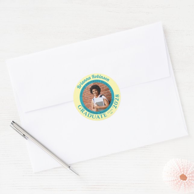 Sticker Rond Soft Yellow Photo Modern Graduation  (Enveloppe)