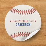 Sticker Rond Soirée de baseball Sport joyeuse fête d'anniversai<br><div class="desc">Rouge blanc et bleu baseball / softball joyeux autocollant d'anniversaire. Personnalisez-le avec votre nom. Idéal pour les amateurs de sport ou les athlètes.</div>