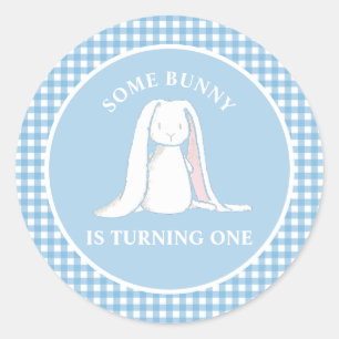 Sticker Rond Some Bunny is One bleu Gingham Anniversaire