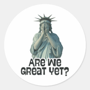 Sticker Rond Sommes-nous grands et pourtant anti-Trump politiqu