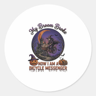 Sticker Rond Sorcière de messager de vélo cassé balai Halloween