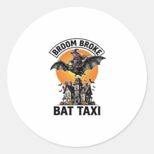 Sticker Rond Sorcière drôle Halloween Balai Cassé Chauve-souris