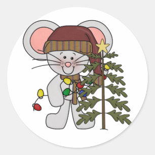 Sticker Rond Souris de Noël décorant l'arbre