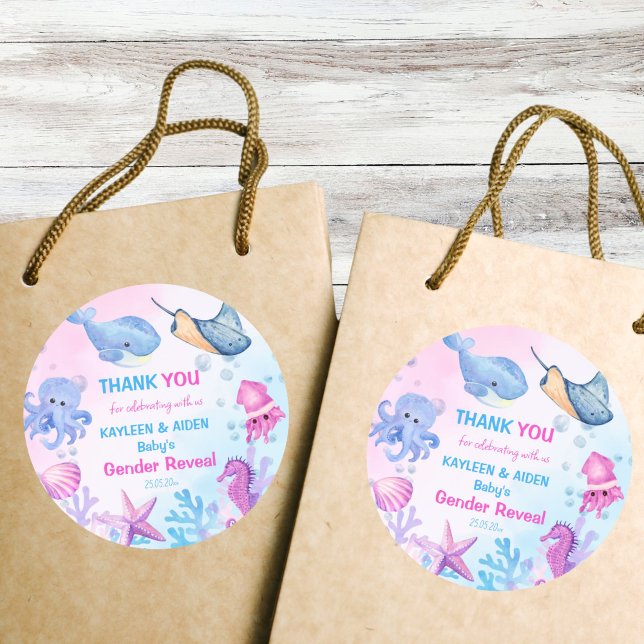 Sticker Rond Sous la mer le genre révèle mignon merci faveur (Under the sea gender reveal party cute pink and blue  sea creatures thank you favor sticker)