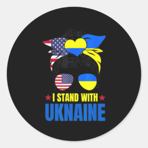 Sticker Rond Soutien Je Me Tiens Avec L'Ukraine Messy Bun Améri