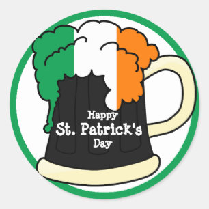Sticker Rond St. Patrick's Day Beer Mug avec mousse de drapeau