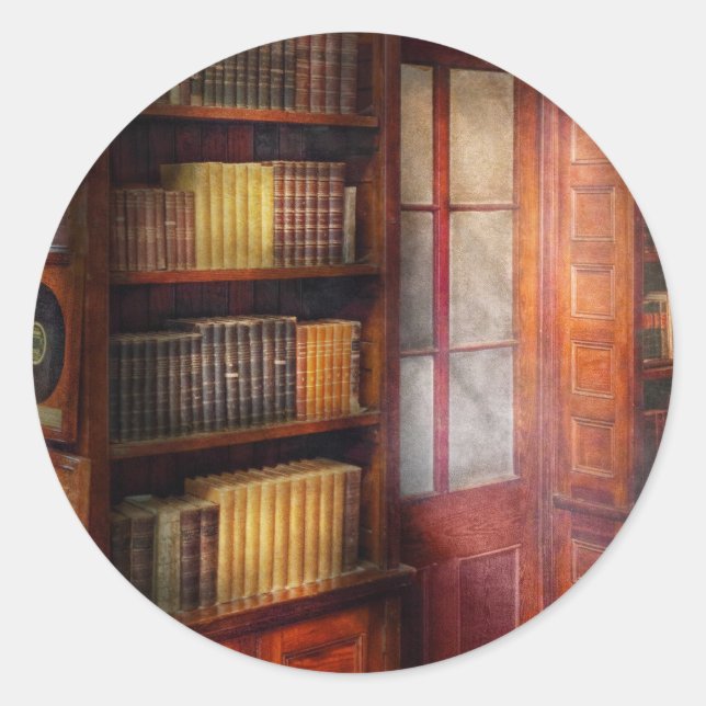 Sticker Rond Steampunk - L'étude semi-privée (Devant)